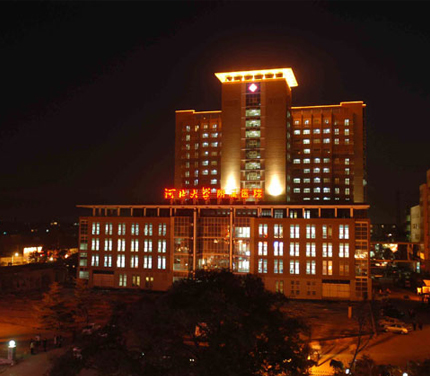 �ӱ���W�����t(y��)Ժ��